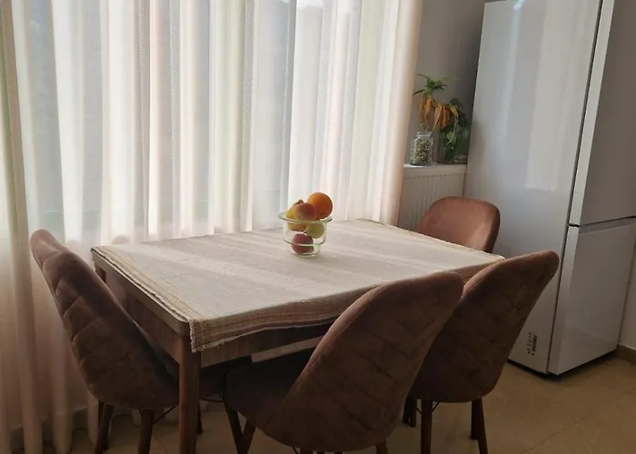 아파트 Lumari Living *