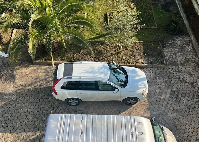 Lumari Living 公寓 *