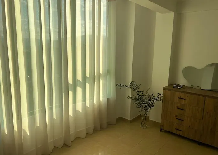 Apartament Lumari Living *